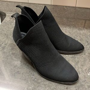 EILEEN FISCHER Clever Women’s Boots, Size 8